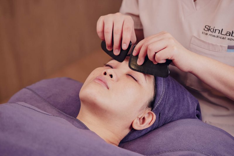 Gua Sha Eye Treatment