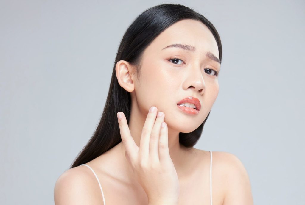 Why Packing on Powder Can Hurt Your Oily Skin